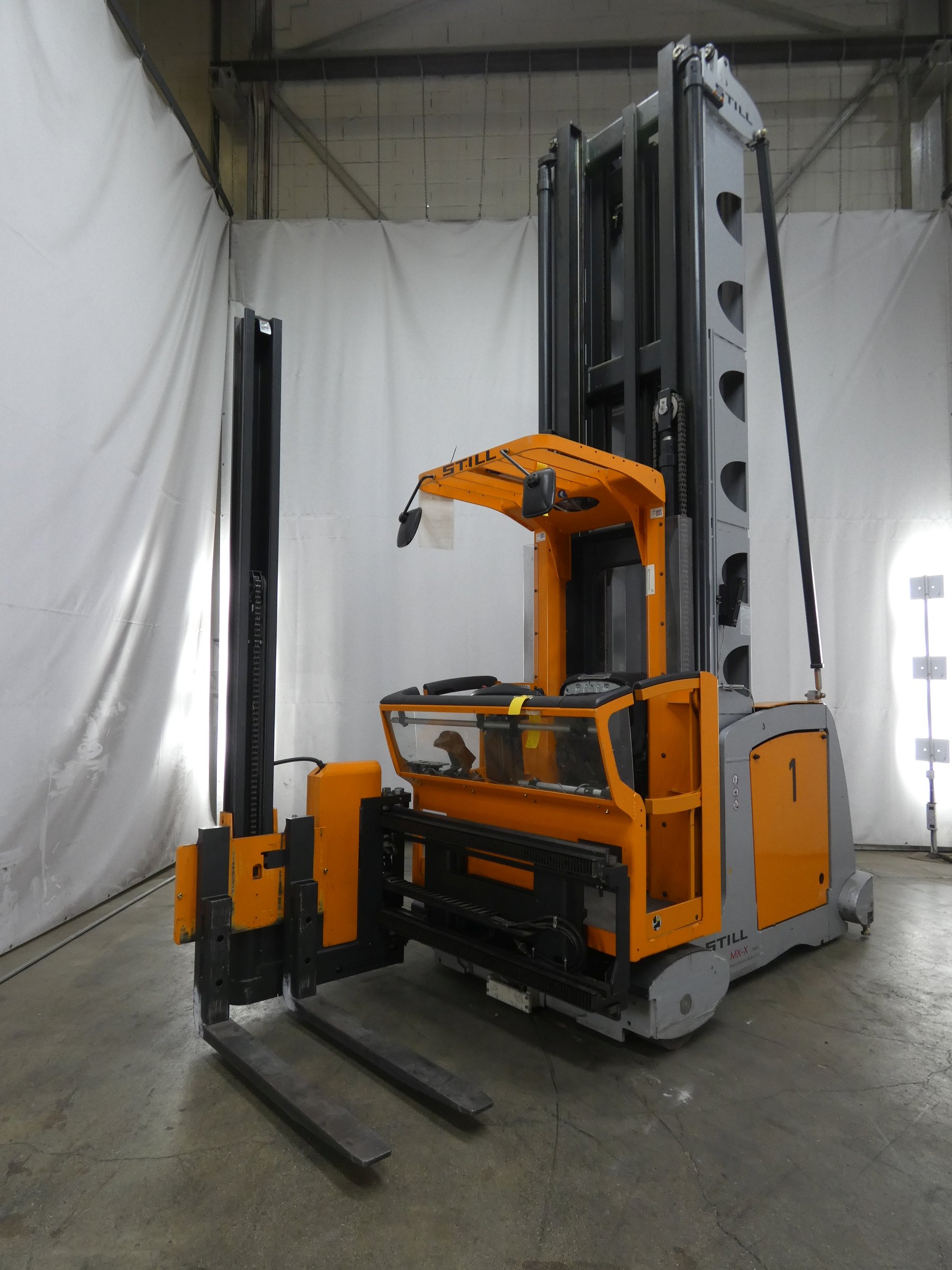 Still MX-X Hochhubkommissionierer www.blackforxx.com