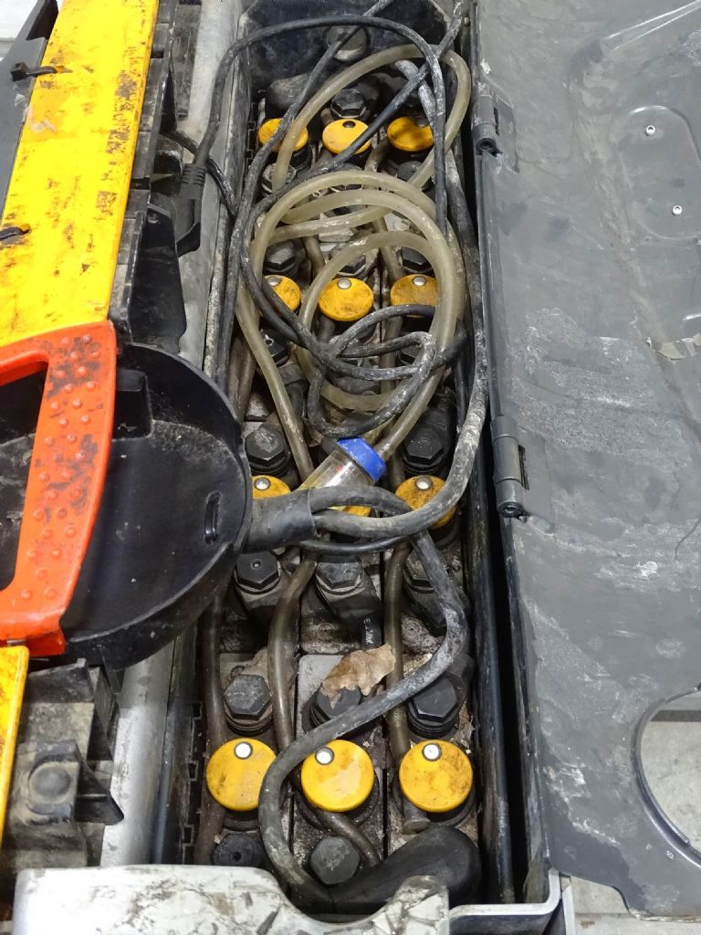 STILL EXU16 Electric Pallet Truck www.blackforxx.com