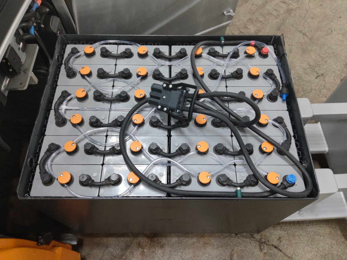 Still RX20-16/BRONZE Empilhador eltrico de trs rodas www.blackforxx.com