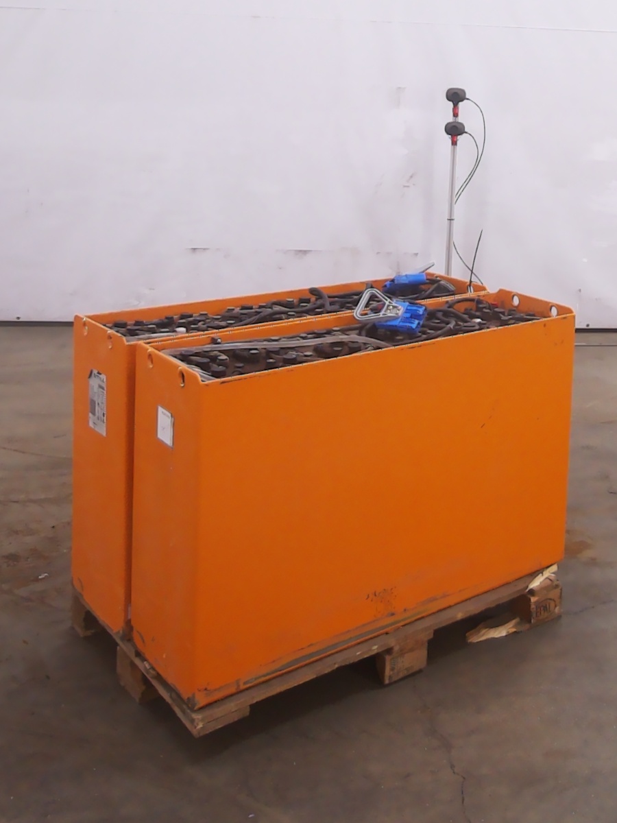 Weitere 2XBATTERIE Sonstige www.blackforxx.com