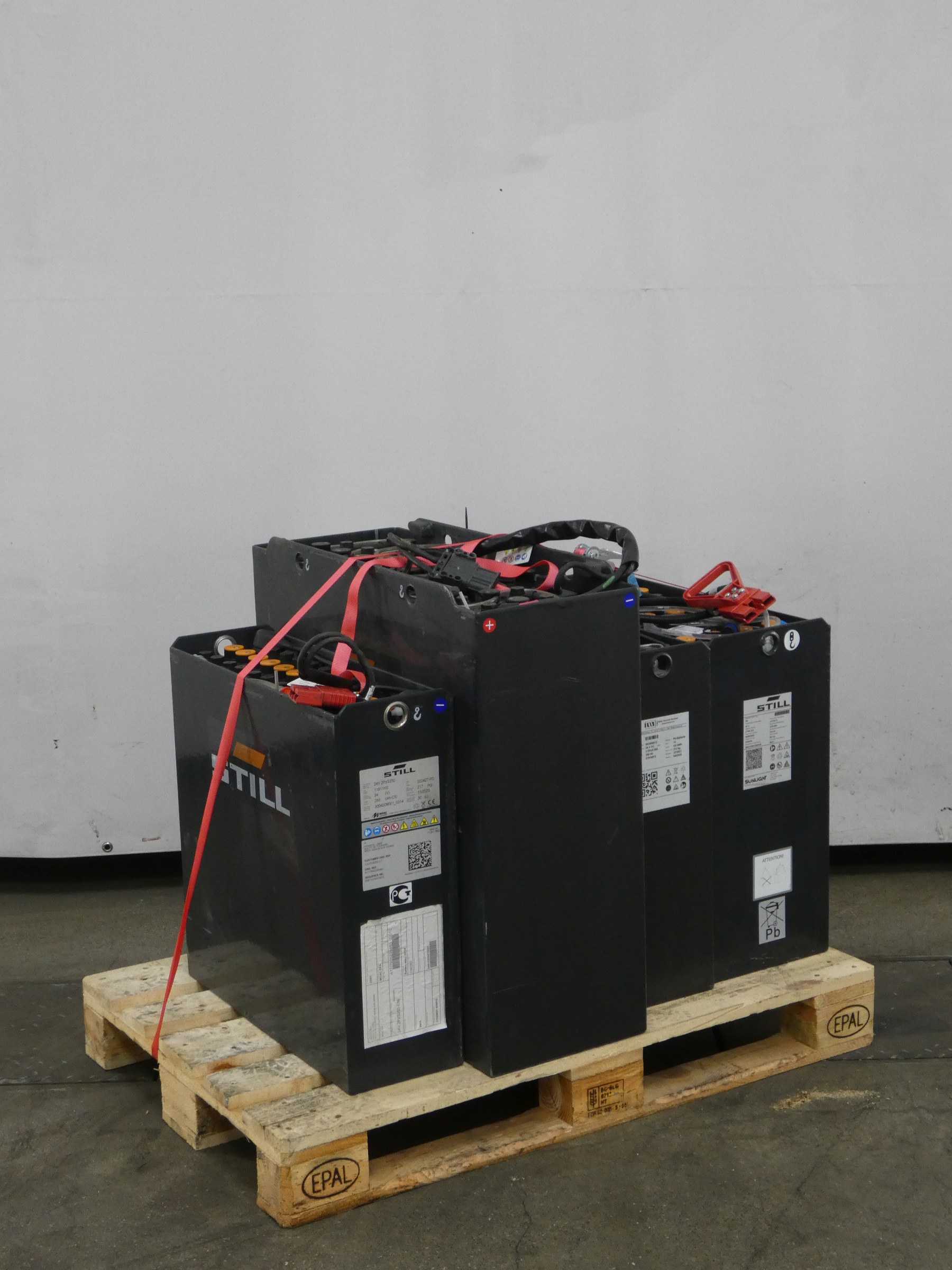 Weitere 4XBATTERIEN Sonstige www.blackforxx.com