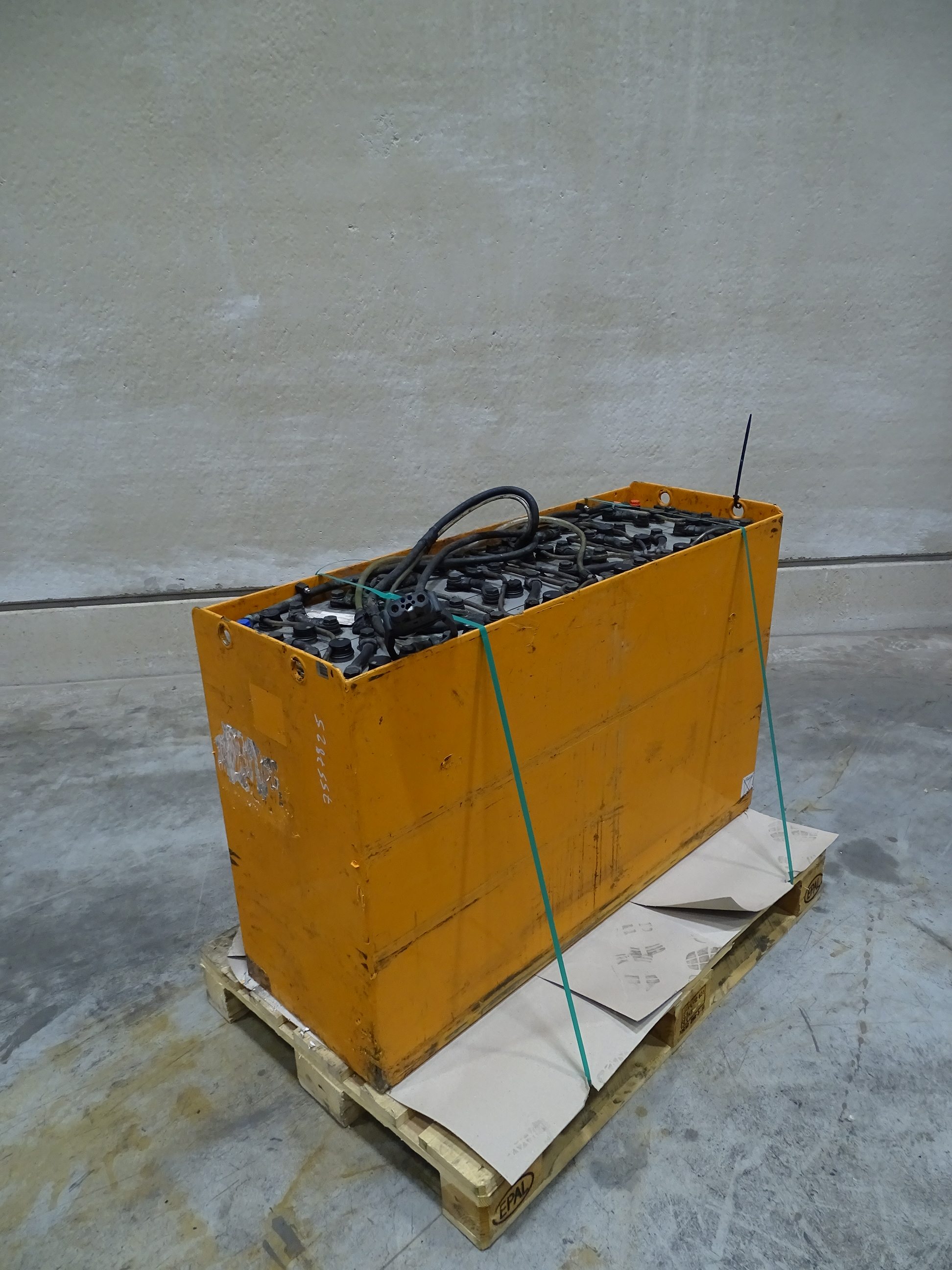 Habat 48V775AH Miscelaneo www.blackforxx.com