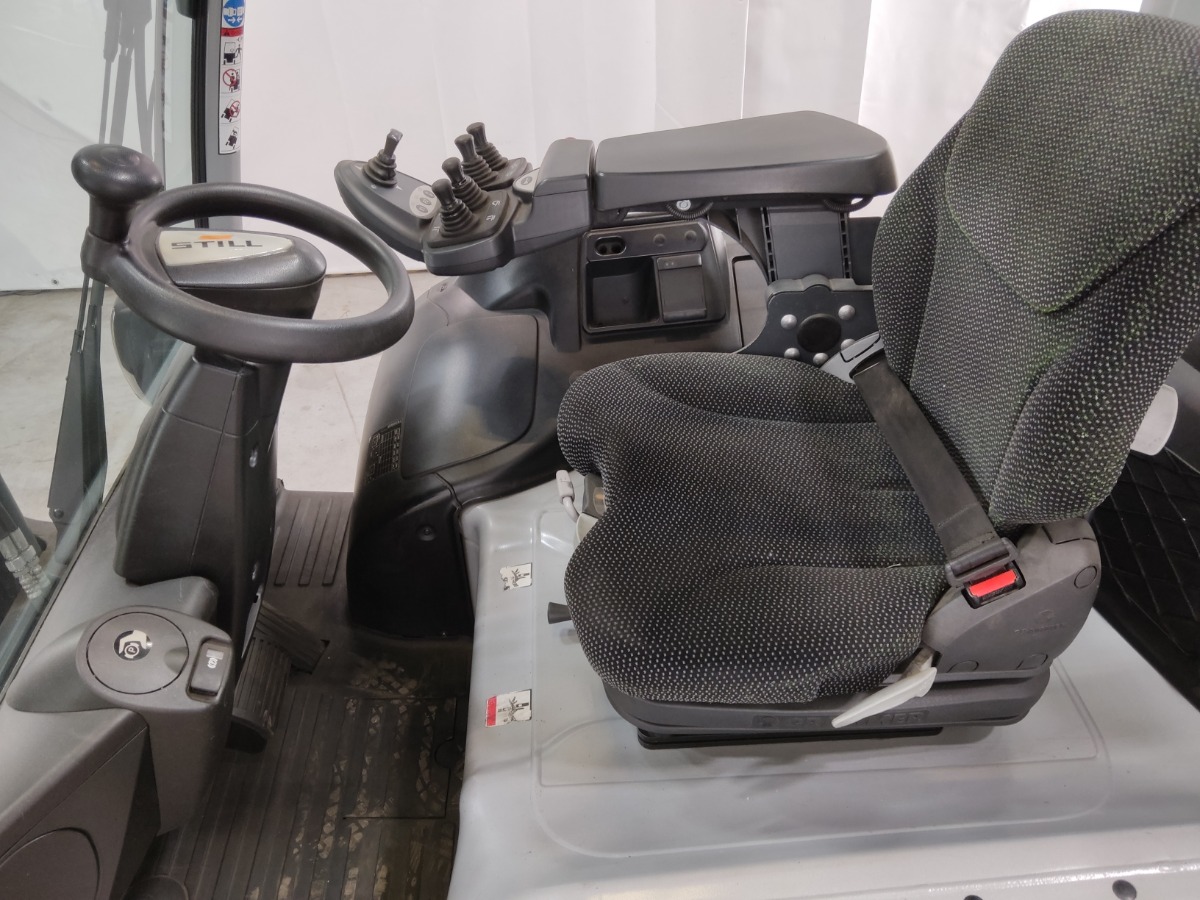 Still RX60-50/600 Empilhador el�trico de quatro rodas www.blackforxx.com