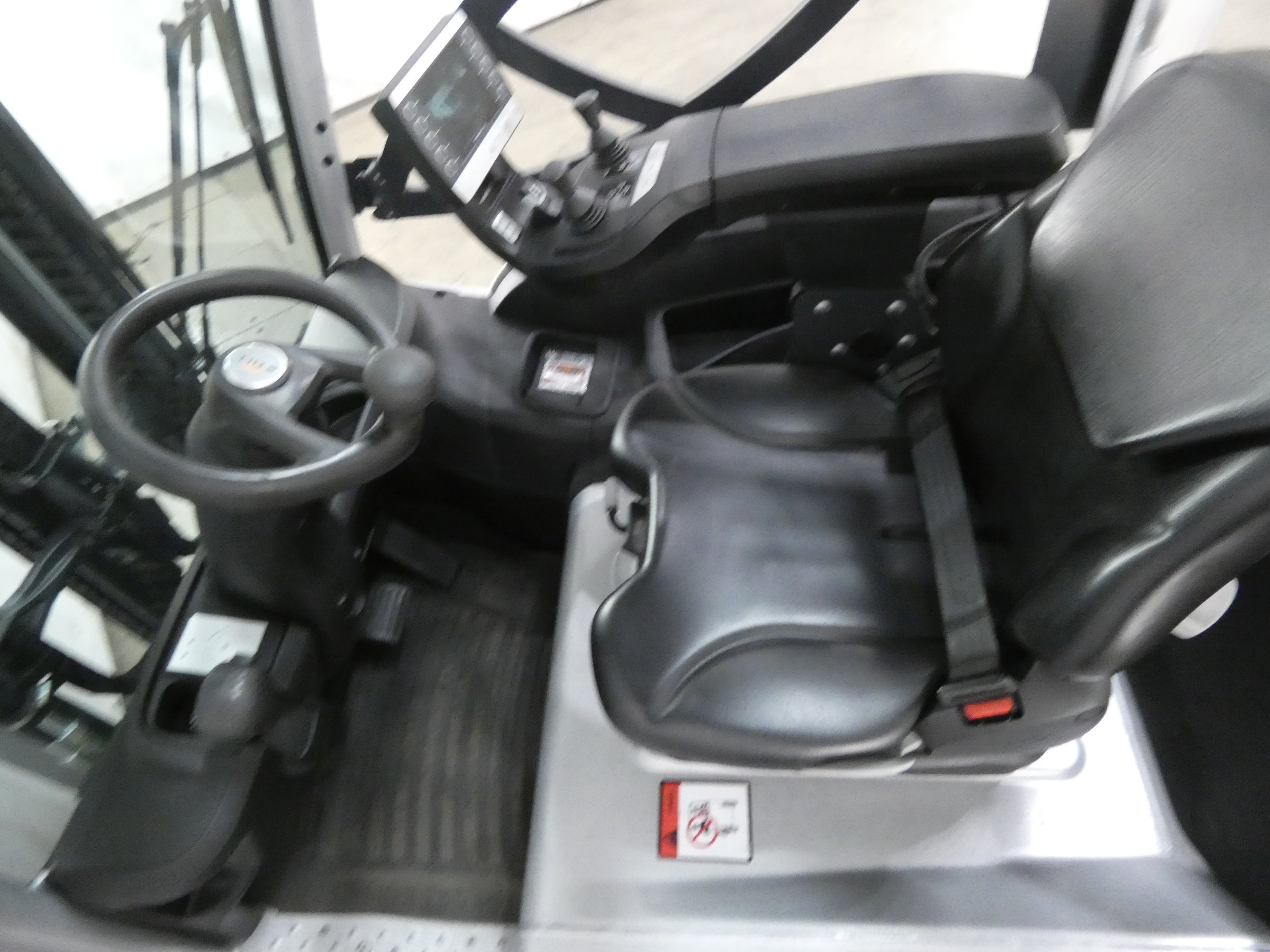 Still RX20-16 Empilhador eltrico de trs rodas www.blackforxx.com