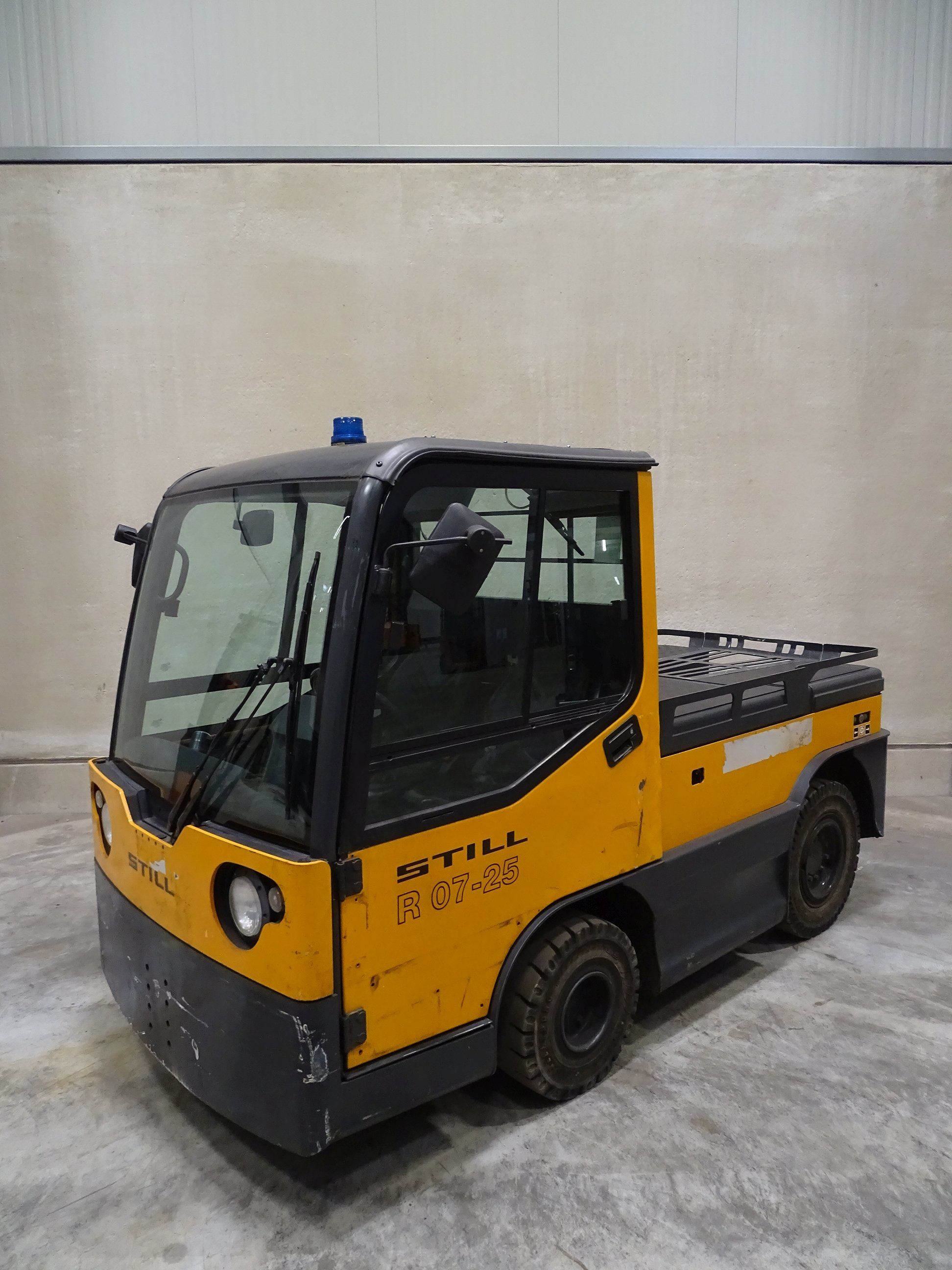 Still R07-25 Trekker www.blackforxx.com