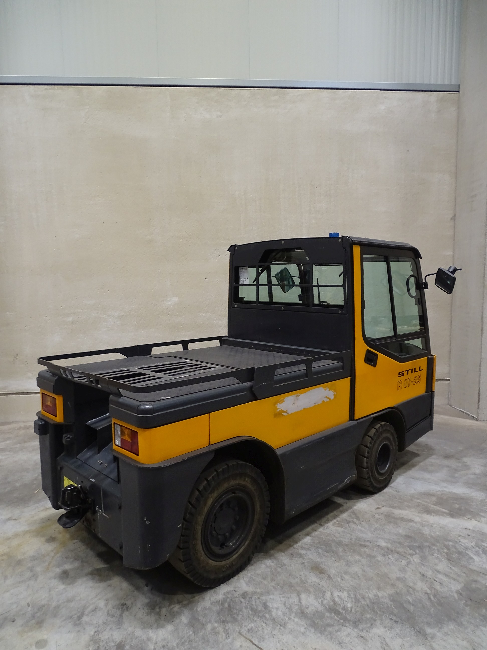 Still R07-25 Trekker www.blackforxx.com