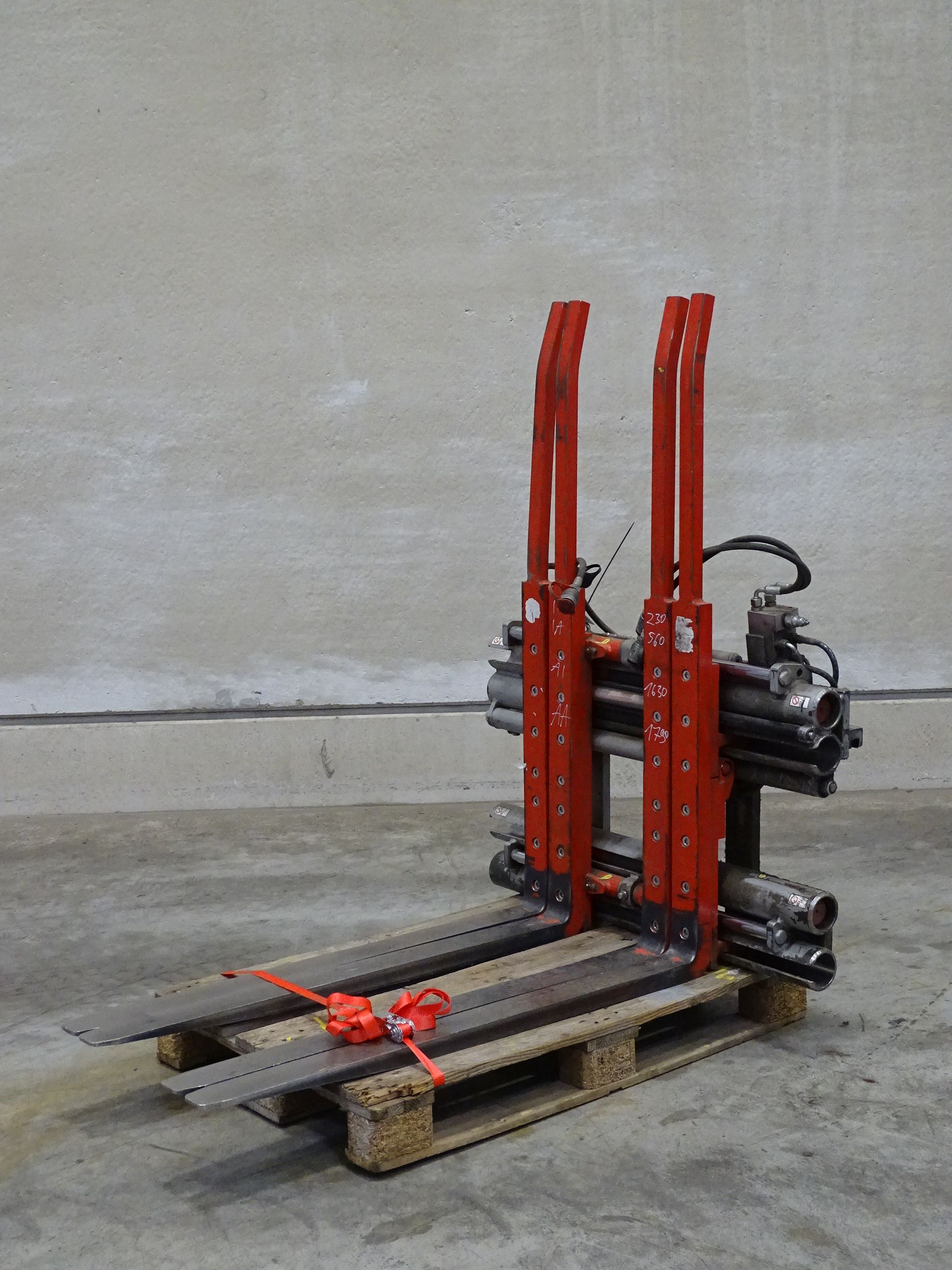 Durwen DOPPELPALETTENKLAMME Horquilla para plet doble www.blackforxx.com