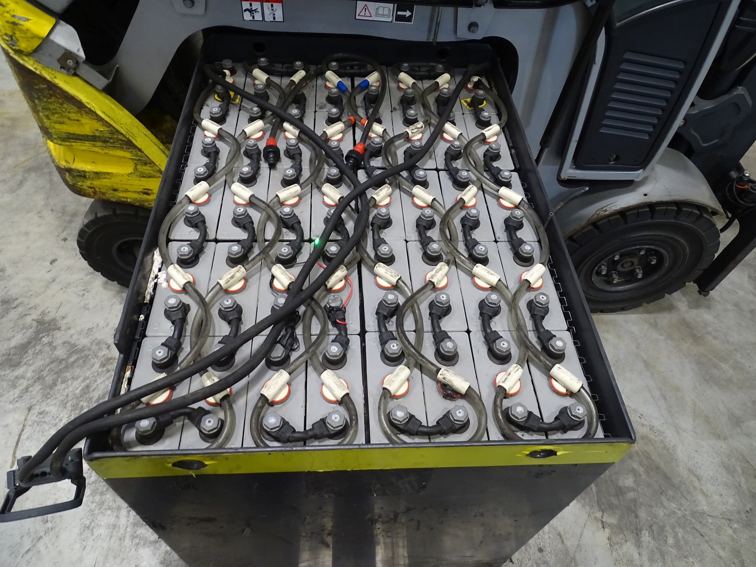 Still RX60-25 Elektryczny 4-kolowy www.blackforxx.com