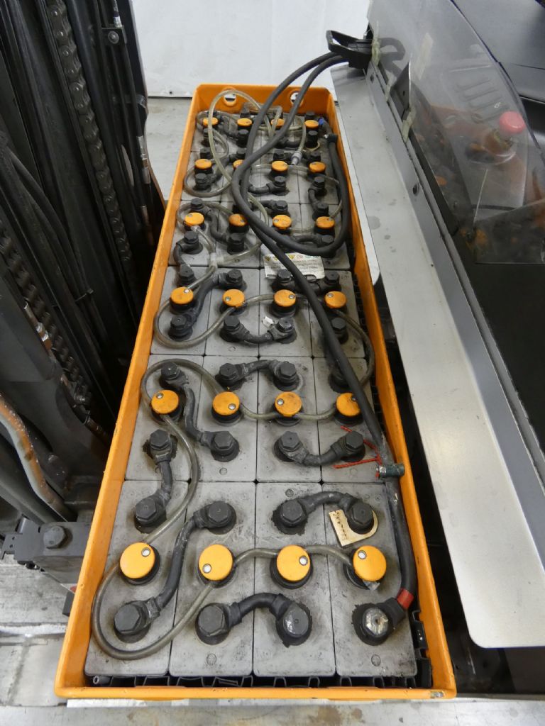 STILL FM-X14 Reachtruck www.blackforxx.com