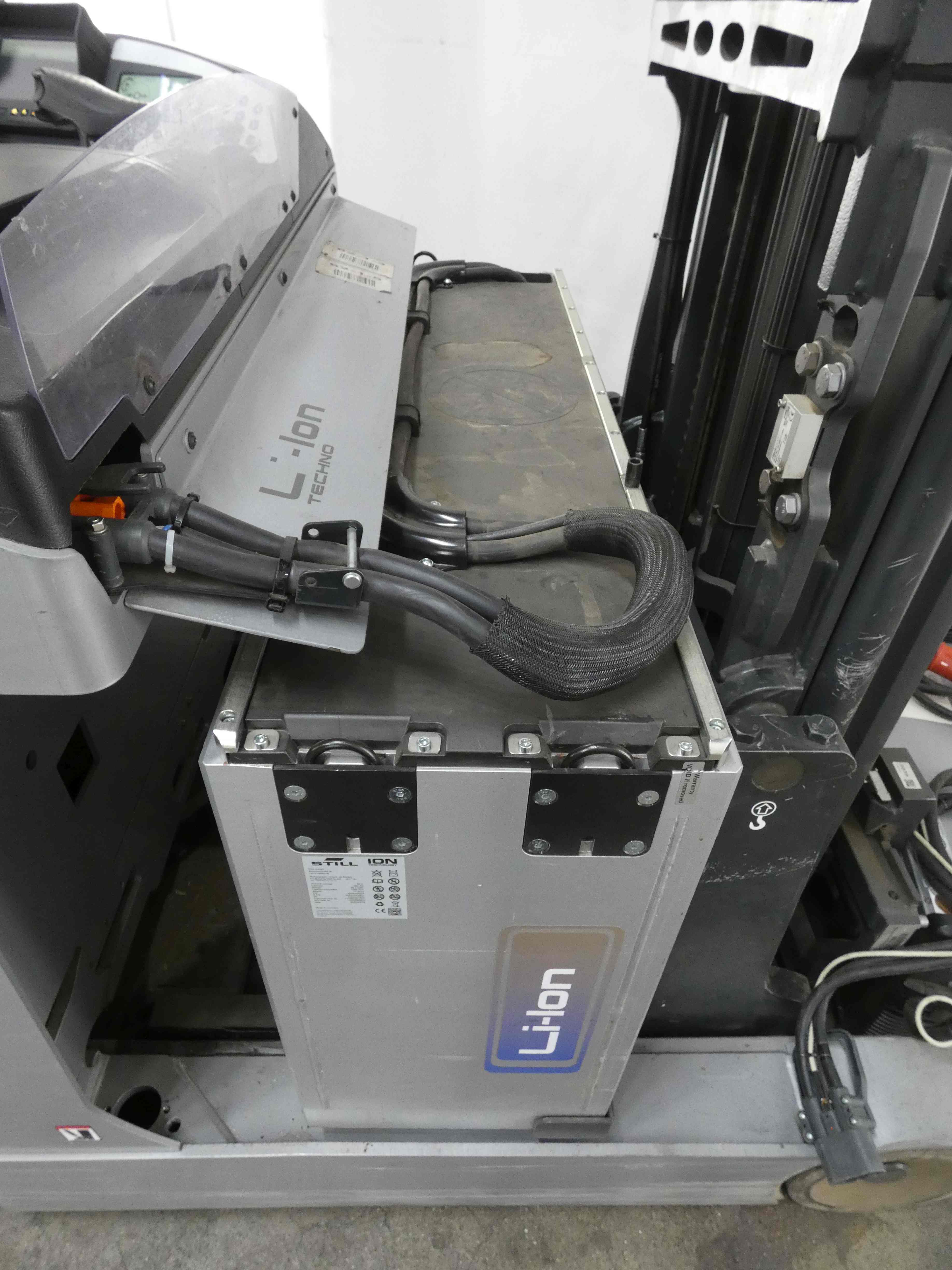 Still FM-X17/LIION Schubmaststapler www.blackforxx.com