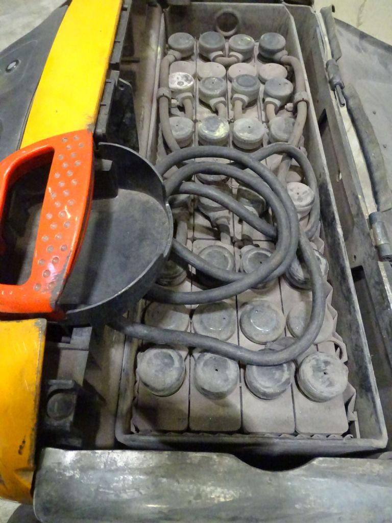 STILL EXU16 Electric Pallet Truck www.blackforxx.com