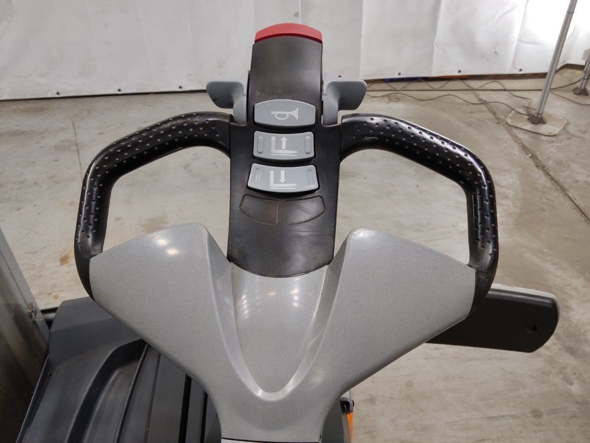 Still EXV-SF14 Hochhubwagen www.blackforxx.com