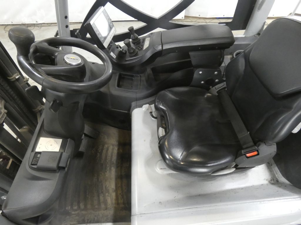 STILL RX20-16C Empilhador el�trico de tr�s rodas www.blackforxx.com