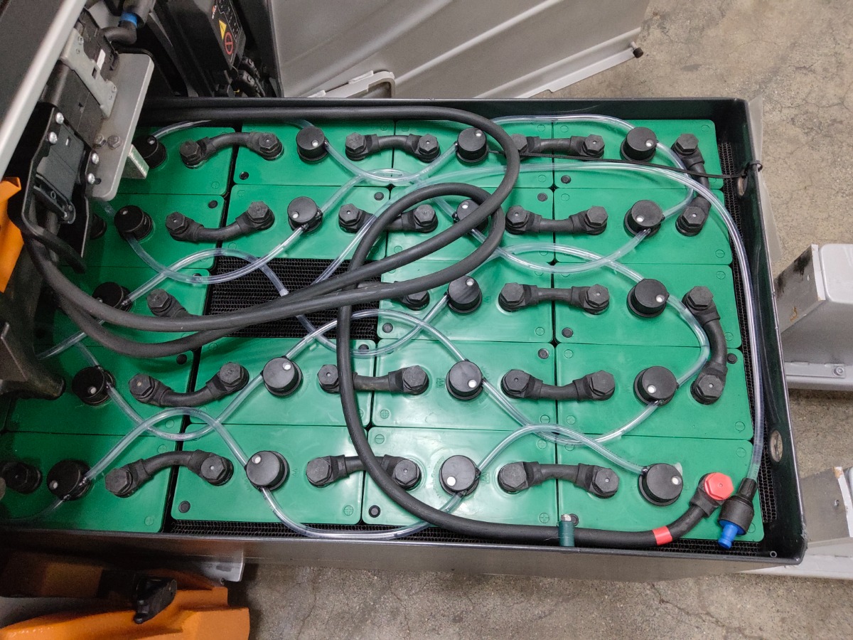 Still RX20-16/BRONZE Empilhador eltrico de trs rodas www.blackforxx.com