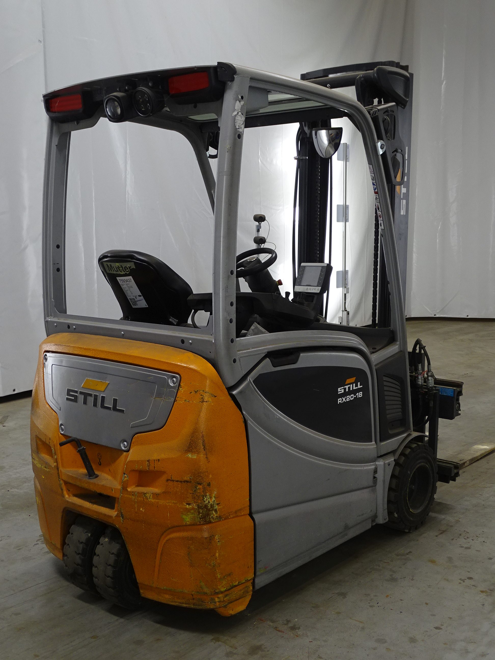 Still RX20-18 Elektro 3 Rad-Stapler www.blackforxx.com