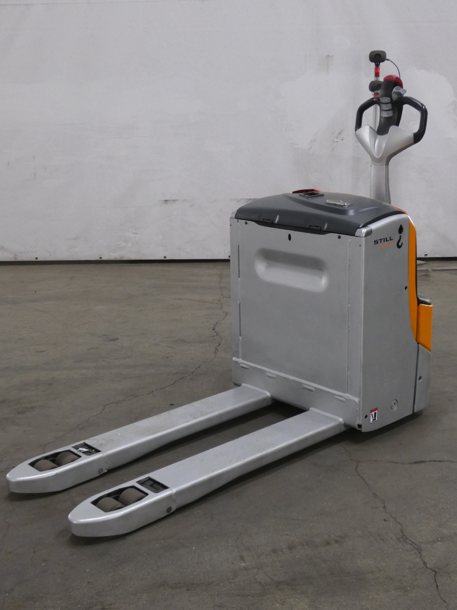 Still EXU18/BATT.NEU Transpalette de faible hauteur www.blackforxx.com