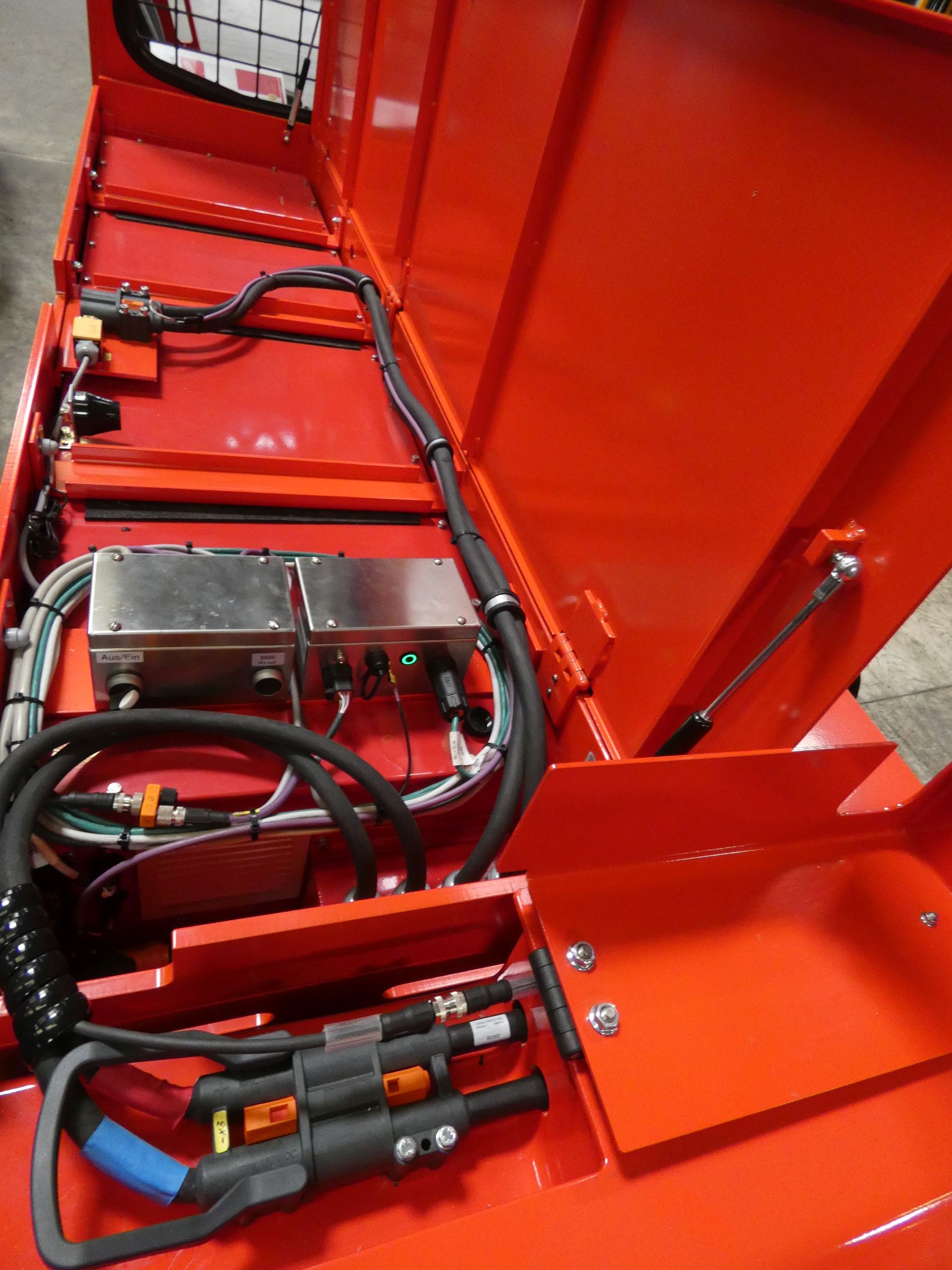 Bulmor BMS40/14,5-12/82T Electric 4-wheel forklift www.blackforxx.com