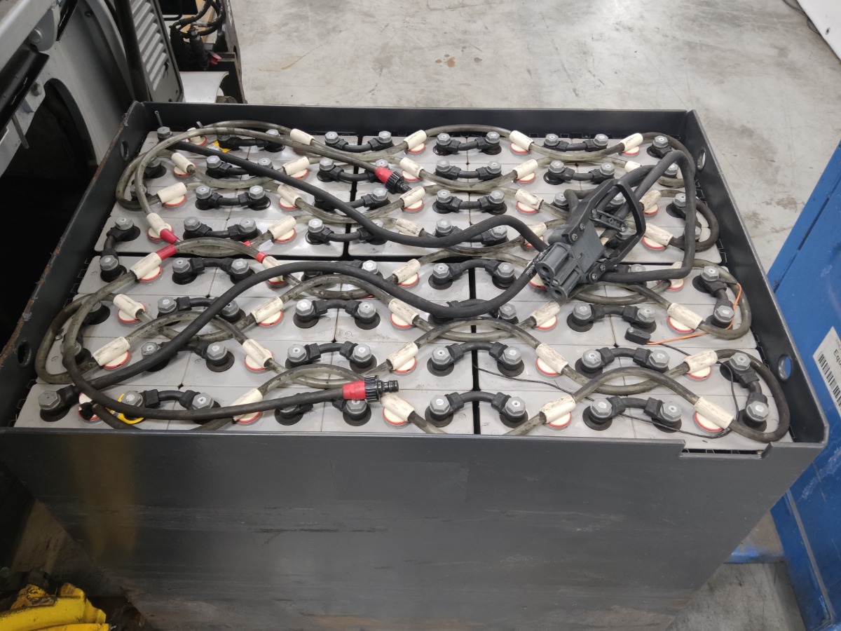 Still RX60-25 Elektryczny 4-kolowy www.blackforxx.com