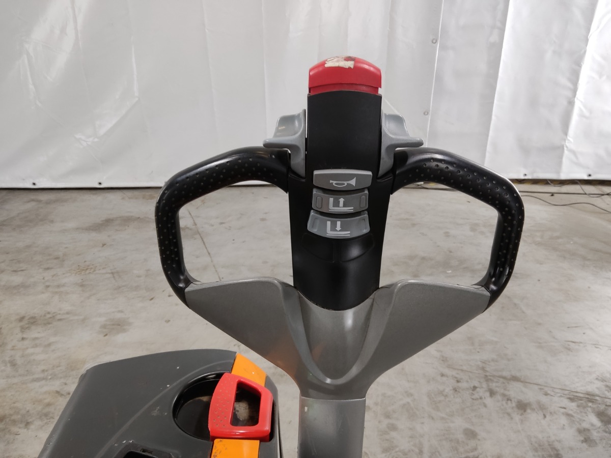 STILL EXU16 Electric Pallet Truck www.blackforxx.com