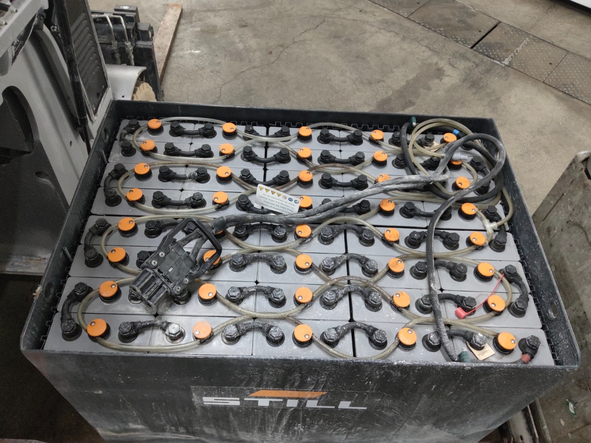 Still RX60-25 Elektrische 4-wieler www.blackforxx.com