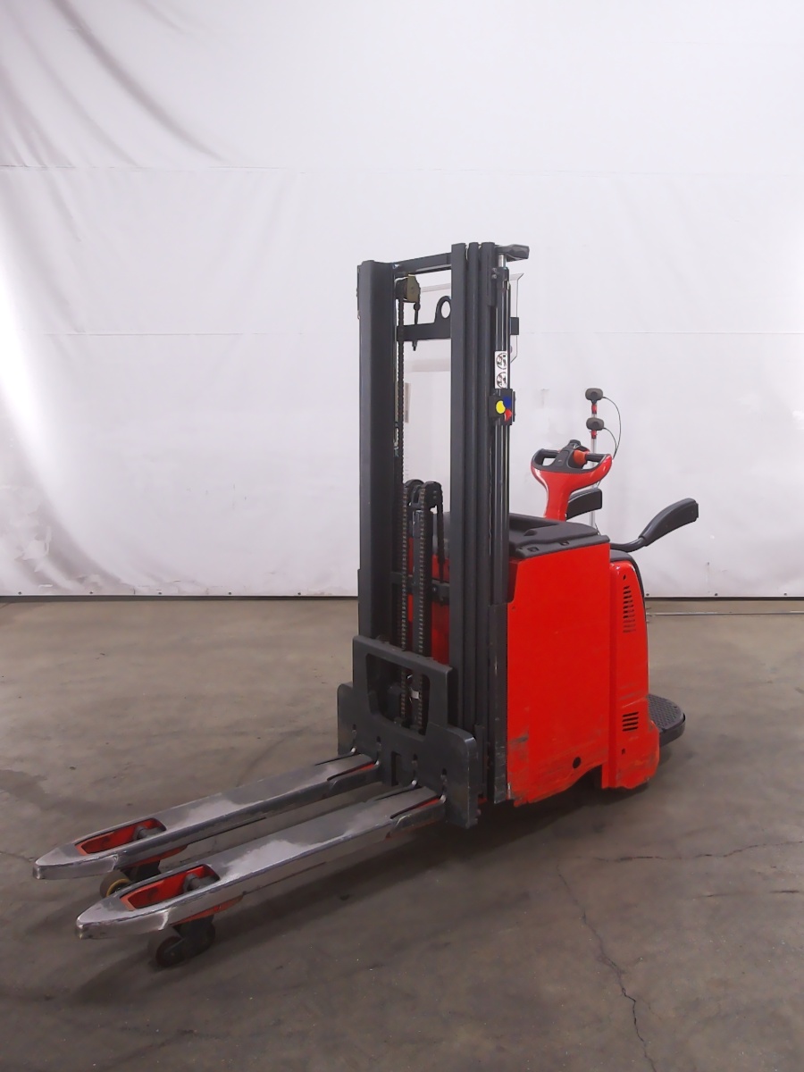 Linde D14AP High Lift stacker www.blackforxx.com