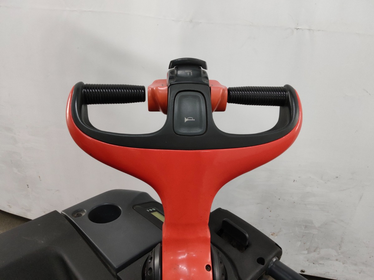 Linde D14AP High Lift stacker www.blackforxx.com