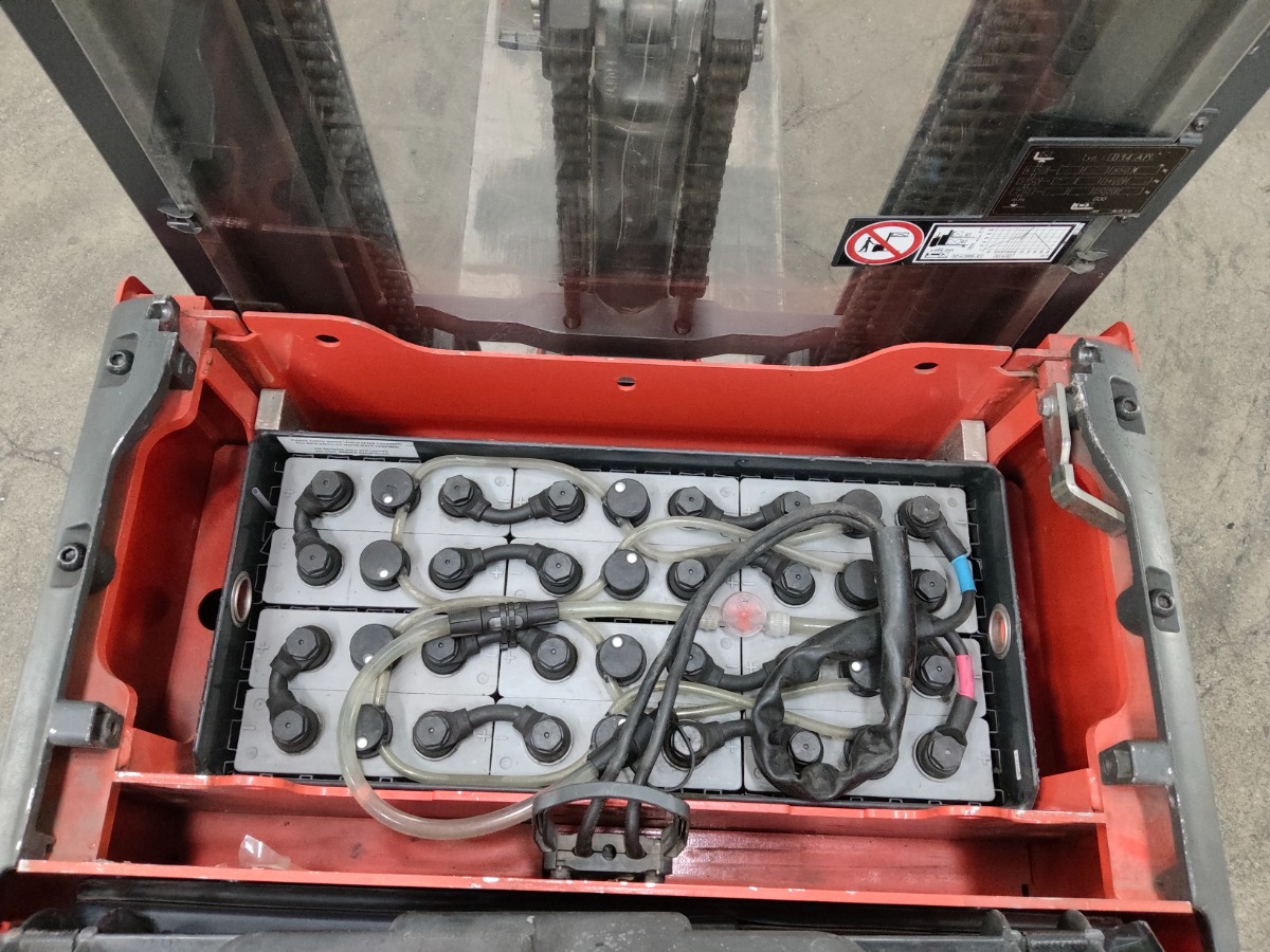 Linde D14AP High Lift stacker www.blackforxx.com