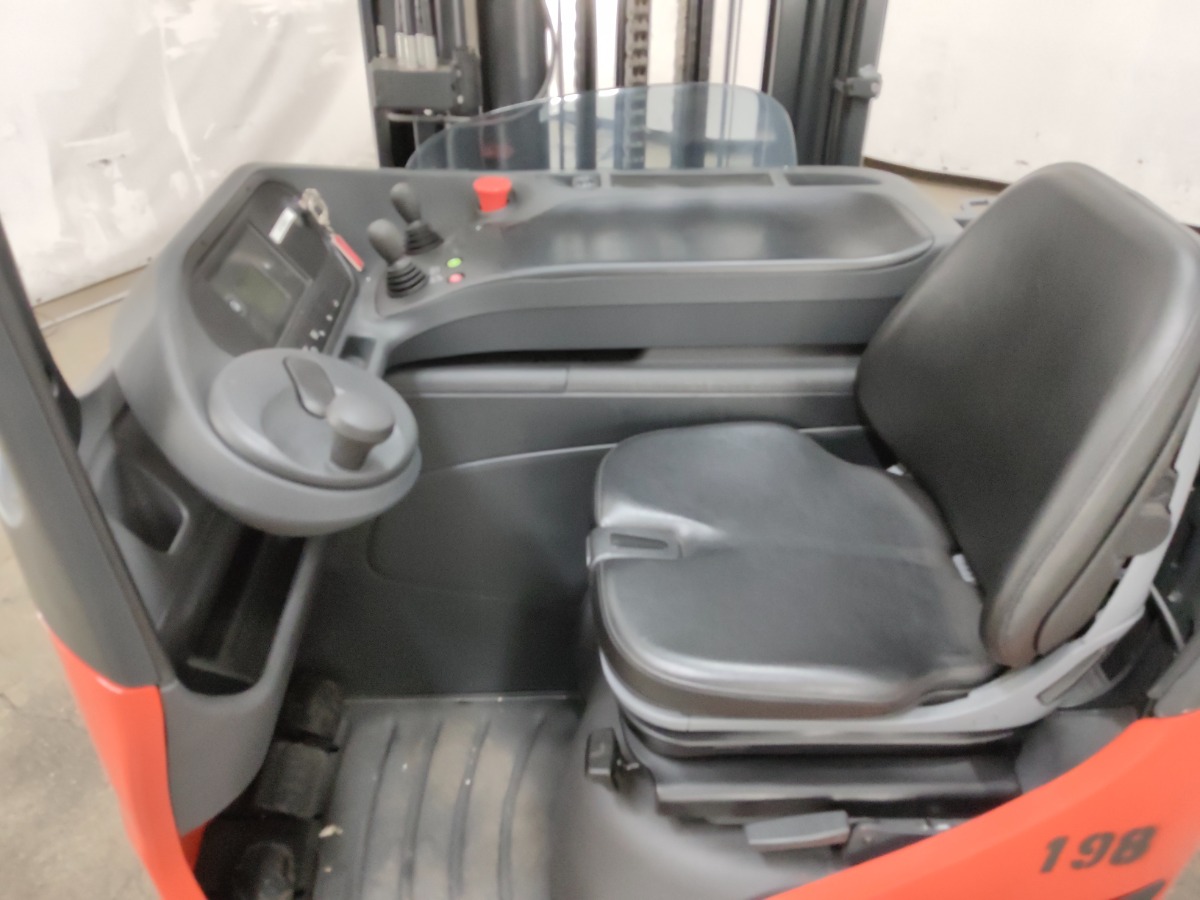 Linde R14-01 Reach Truck www.blackforxx.com