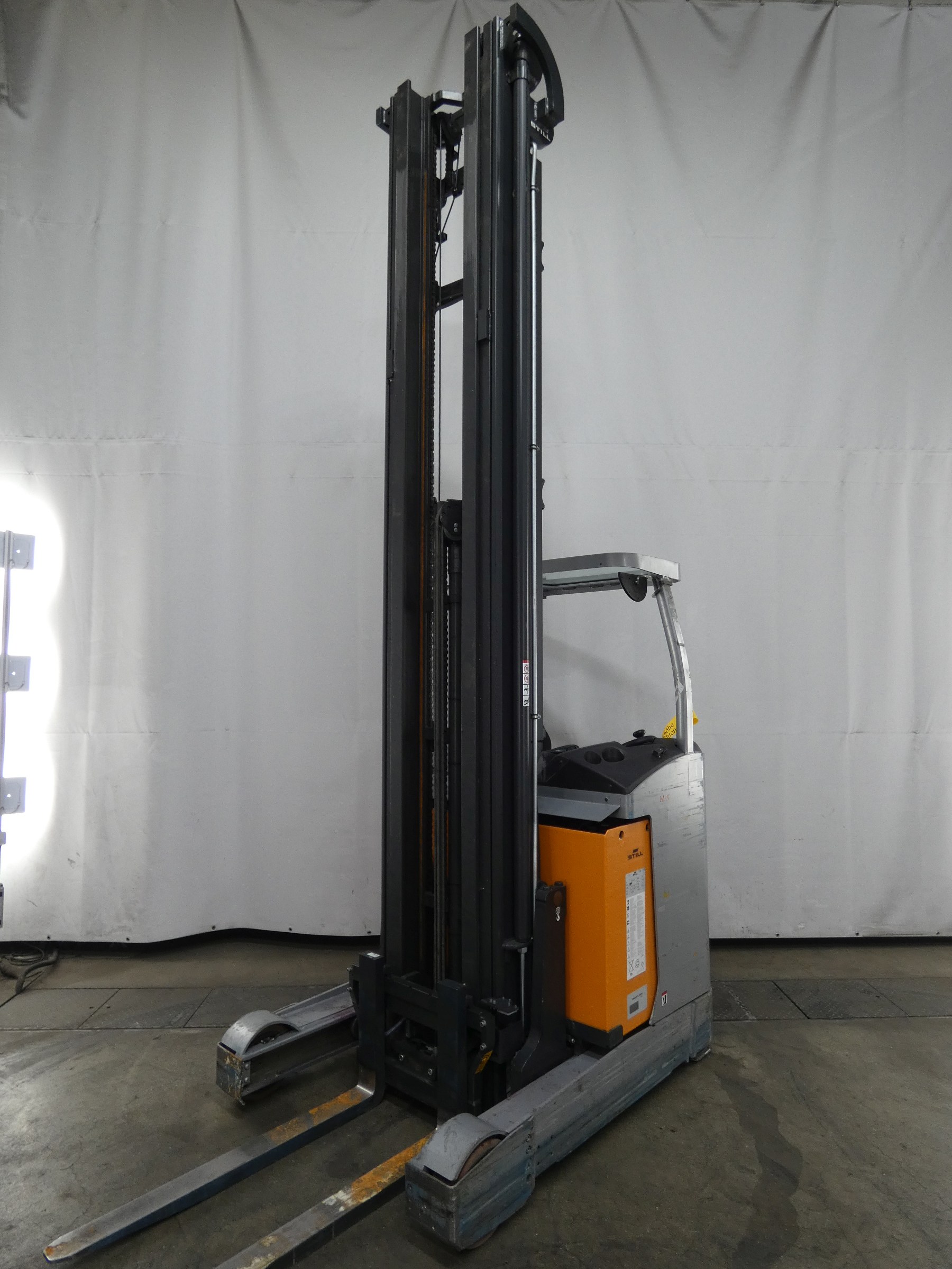 Still FM-X17 Reach Truck www.blackforxx.com