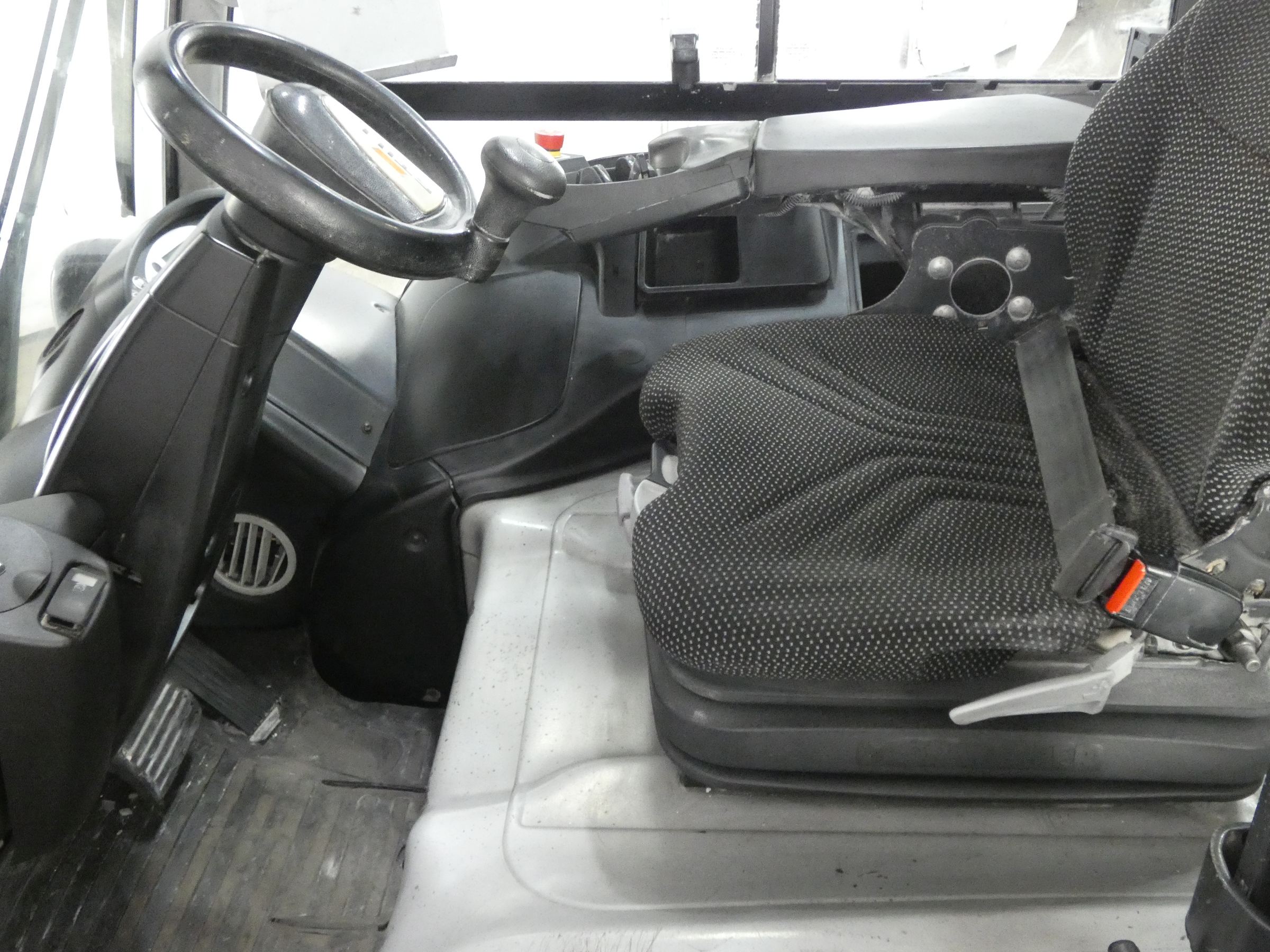 Still RX60-50/600 Chariot lectrique  4 roues www.blackforxx.com
