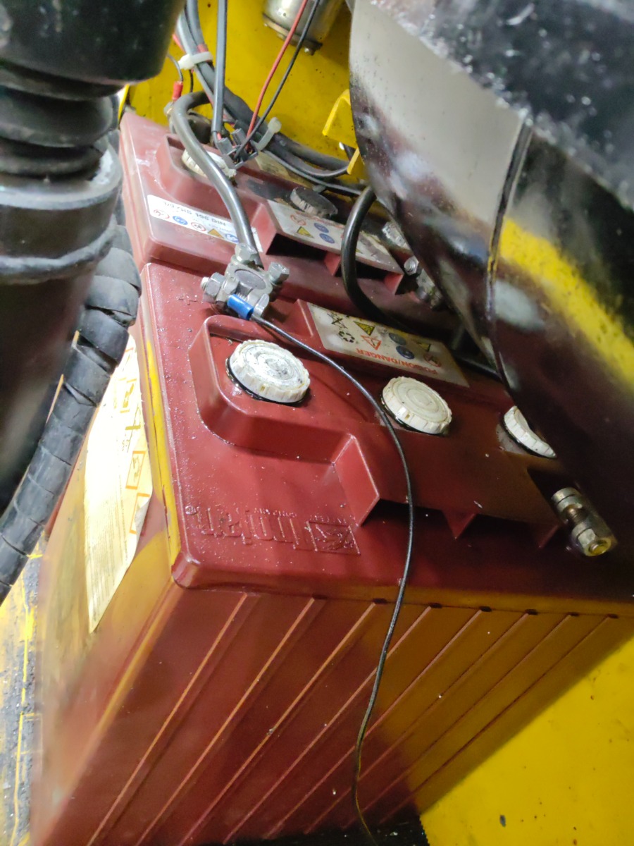 Weitere EGV10 Hochhubwagen www.blackforxx.com