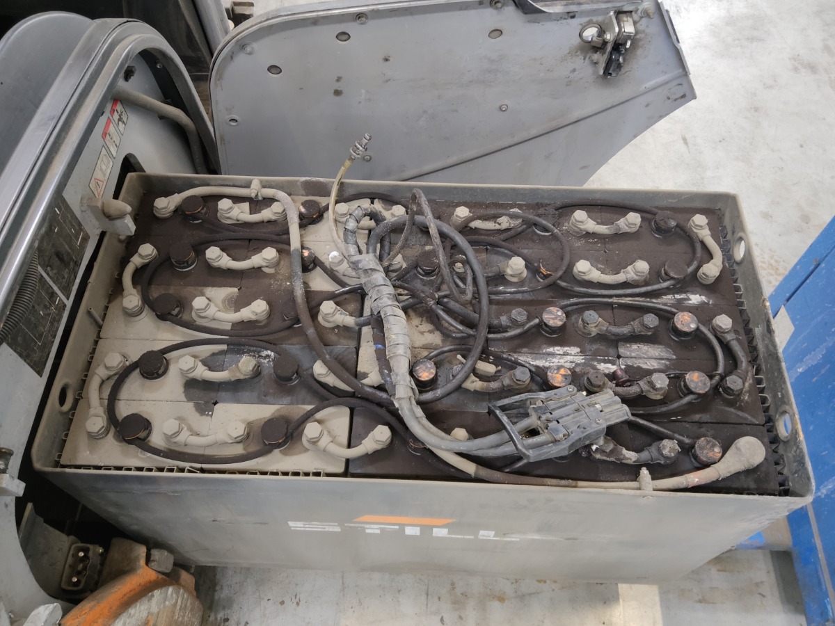 Still RX20-15 Elektro 3 Rad-Stapler www.blackforxx.com