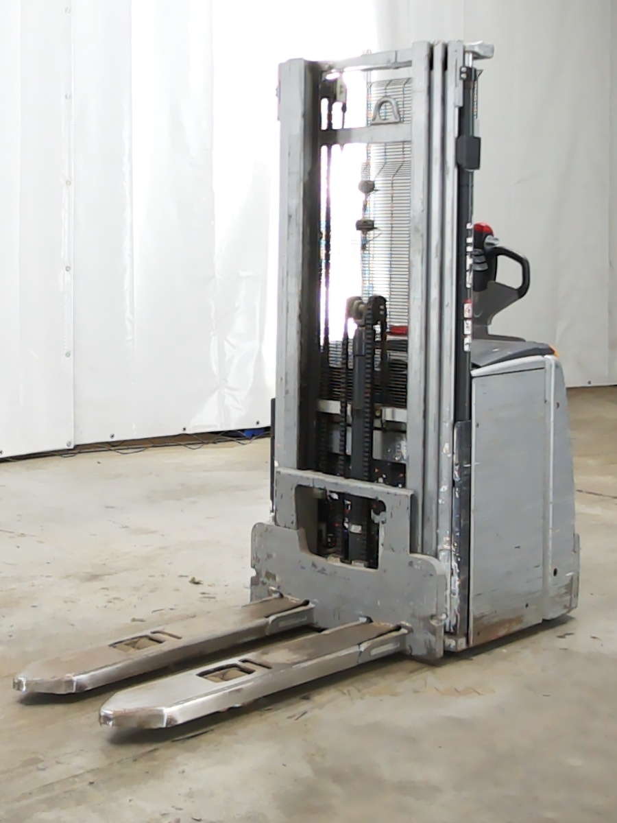 Still EXV16 Hochhubwagen www.blackforxx.com