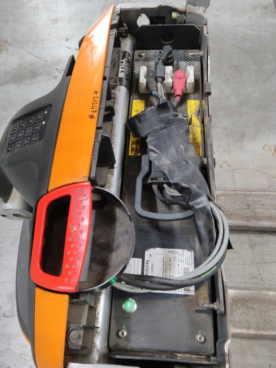 Still EXU16/LIION Transpallet elettrico www.blackforxx.com