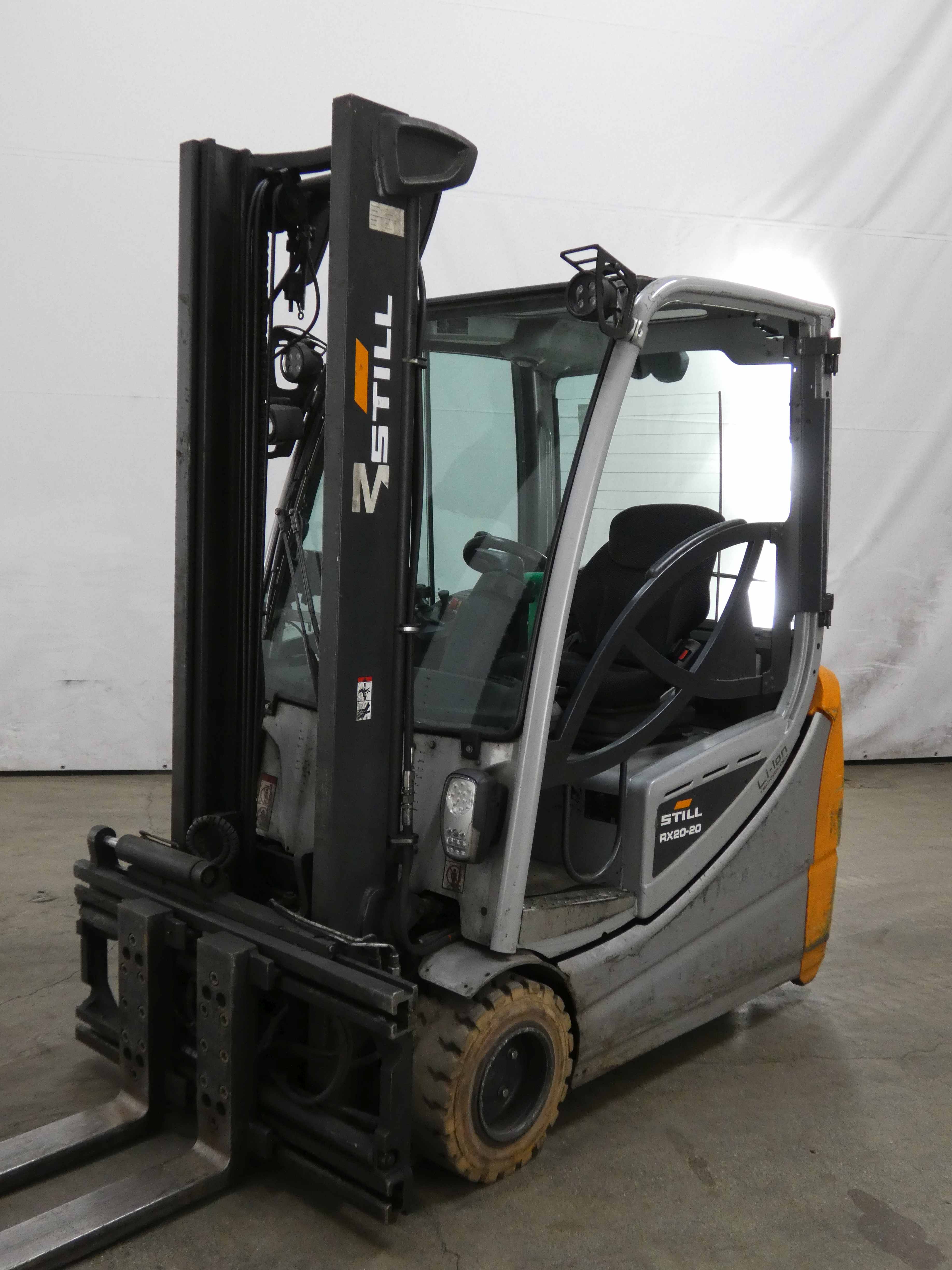 Still RX20-20L/LIION Elektro 3 Rad-Stapler www.blackforxx.com