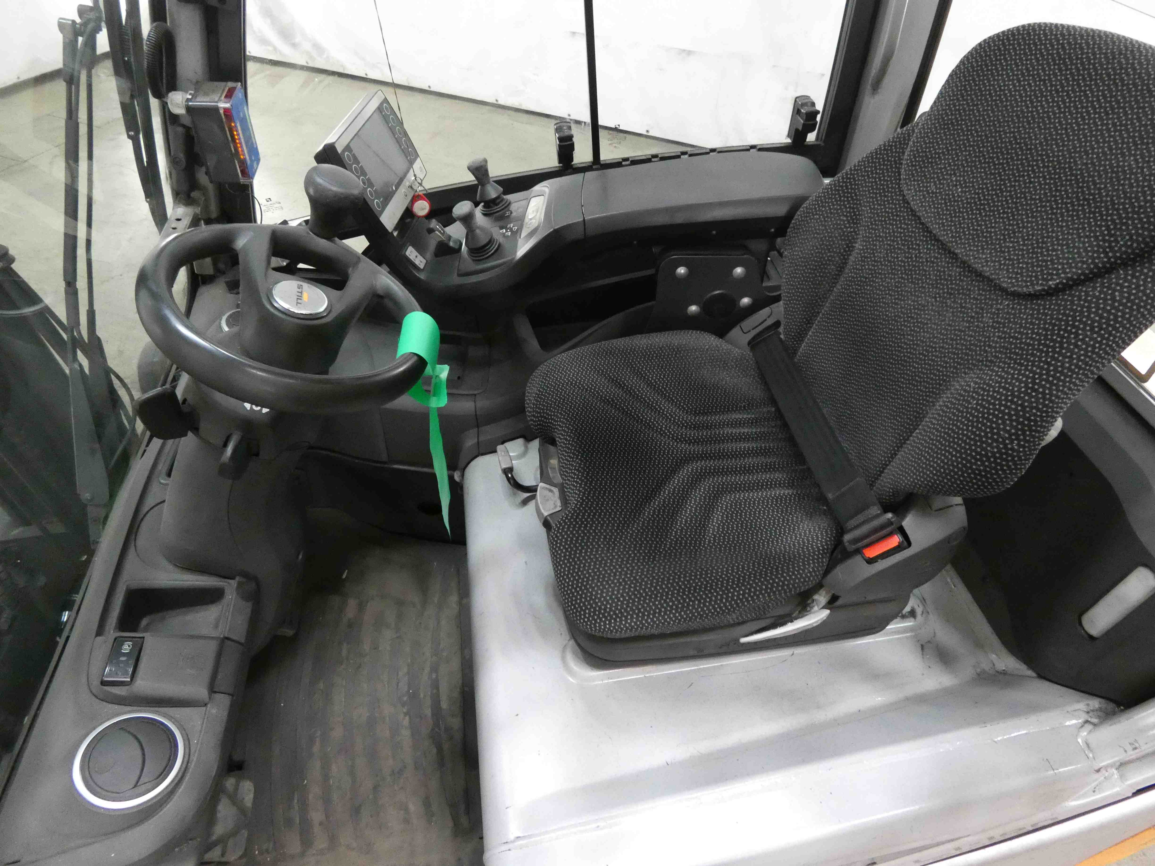 Still RX20-20L/LIION Elektro 3 Rad-Stapler www.blackforxx.com