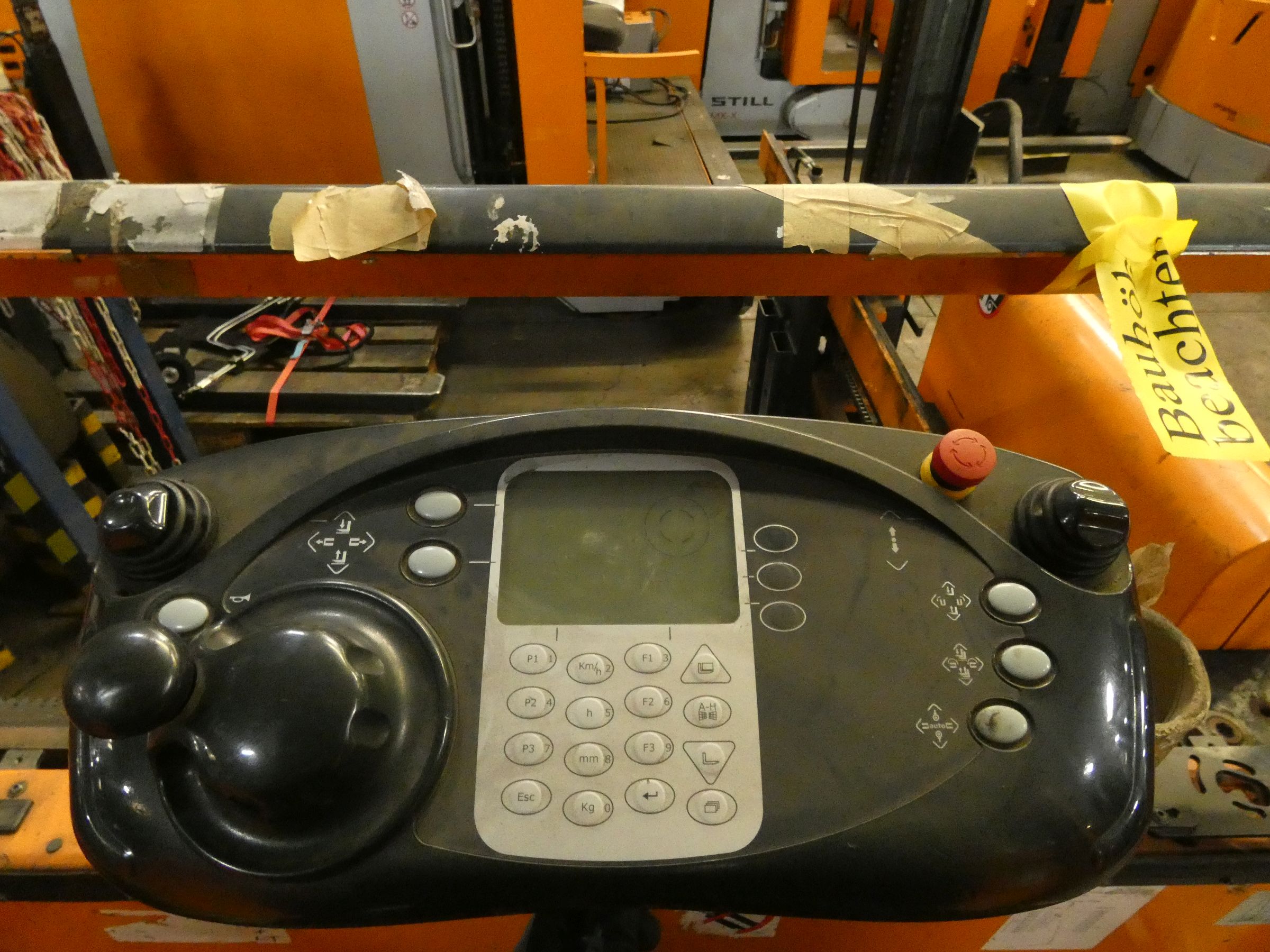 Still MX-X Selecionador de encomendas de alta elevao www.blackforxx.com