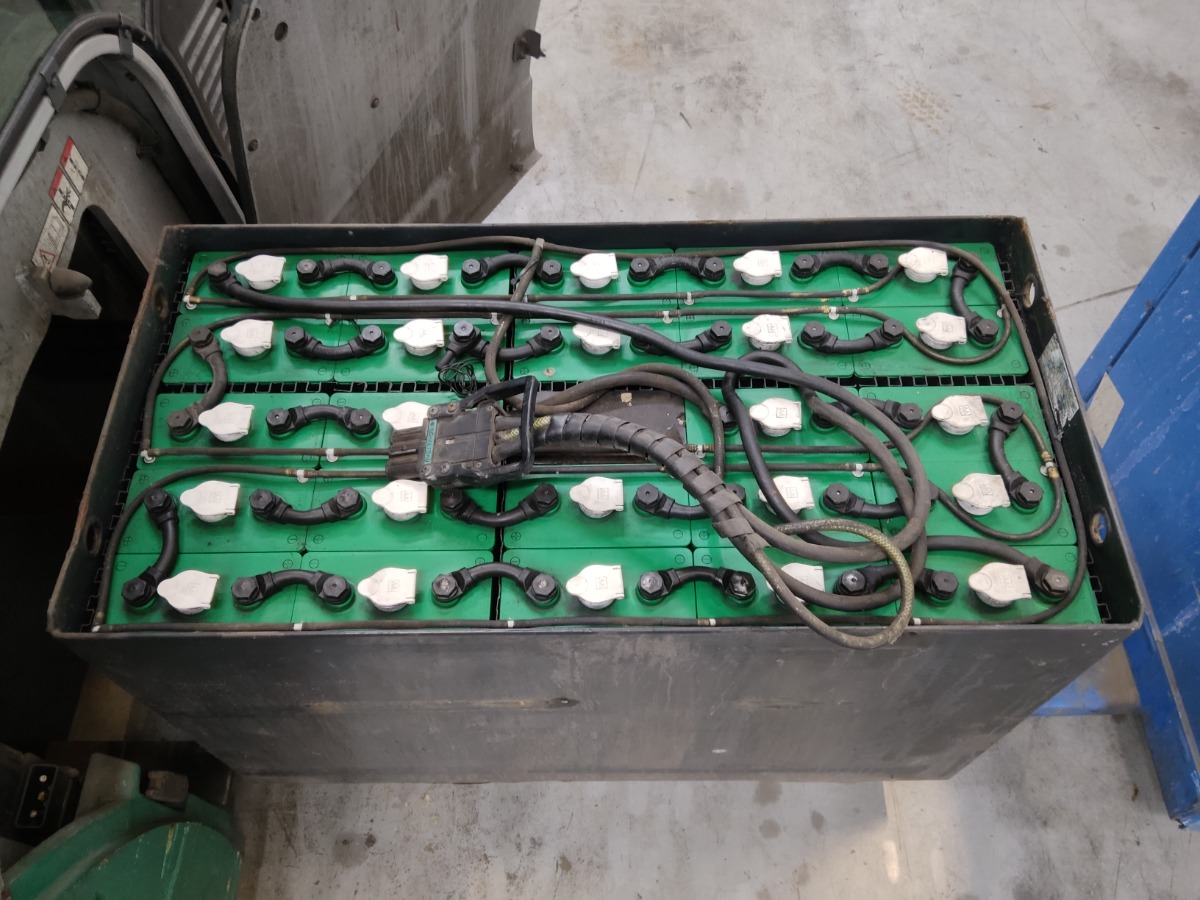 STILL RX20-20P Chariot �lectrique � 4 roues www.blackforxx.com