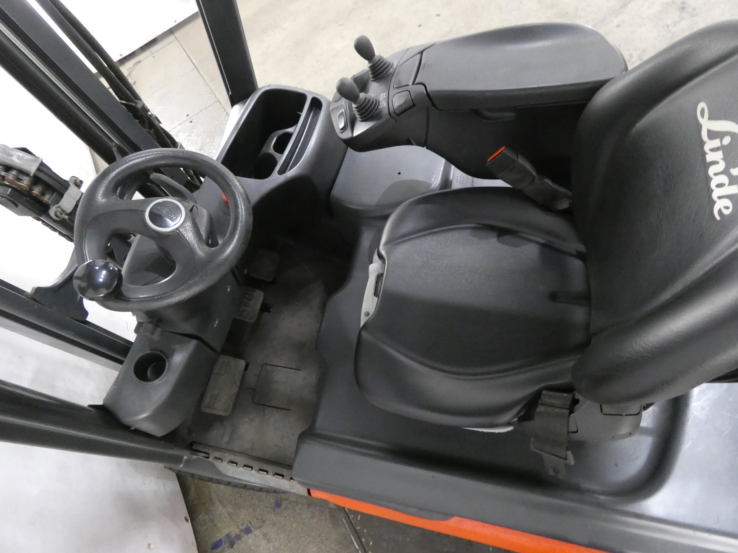 Linde E16 Elektryczny 3-kolowy www.blackforxx.com