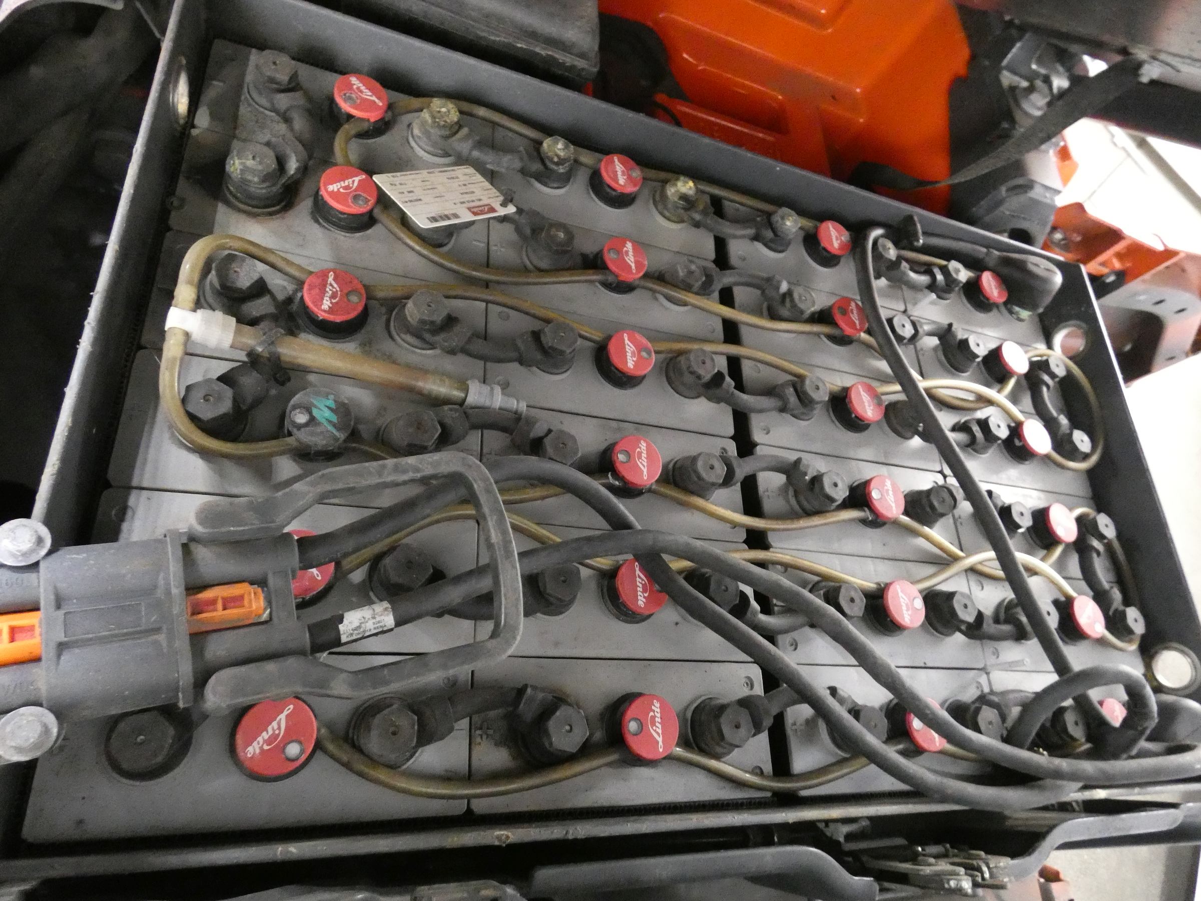 LINDE E16C Elektro 3 Rad-Stapler www.blackforxx.com