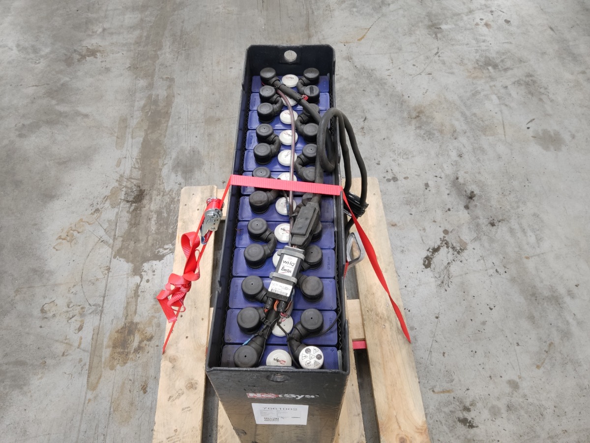 Weitere 24V420AH Sonstige www.blackforxx.com