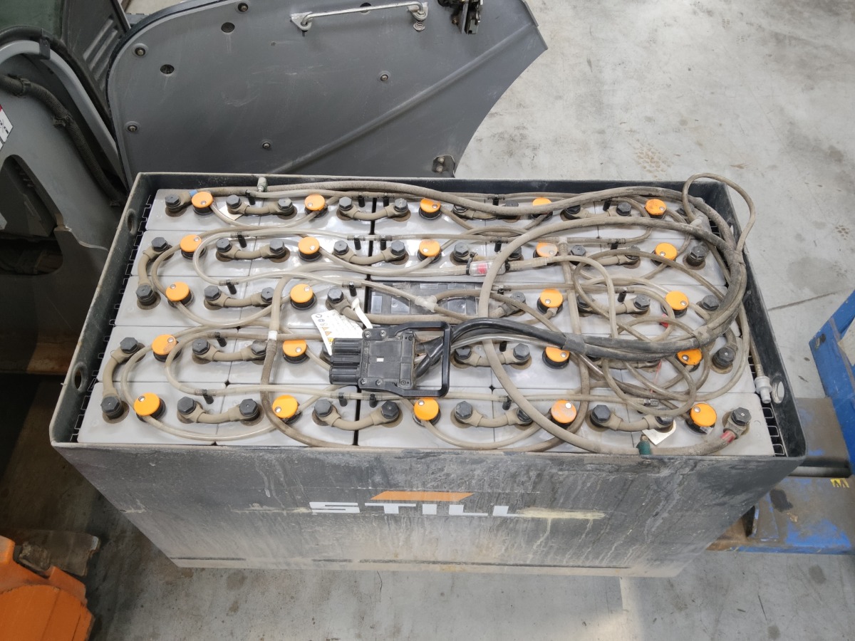 Still RX20-20P Elektryczny 4-kolowy www.blackforxx.com