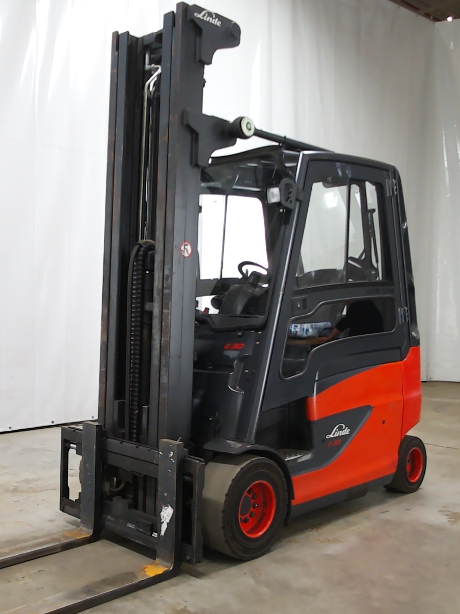 Linde E30HL-01/600 Elektryczny 4-kolowy www.blackforxx.com