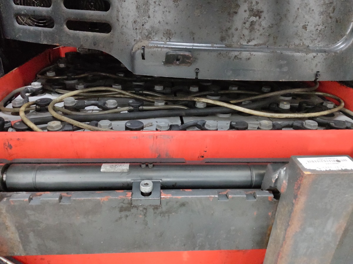 Linde R14X-03 Carrello retrattile www.blackforxx.com