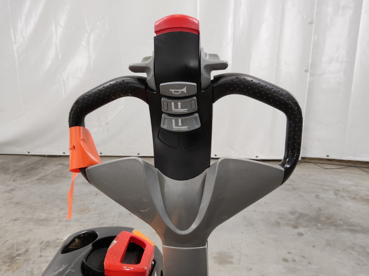 STILL EXU16 Electric Pallet Truck www.blackforxx.com