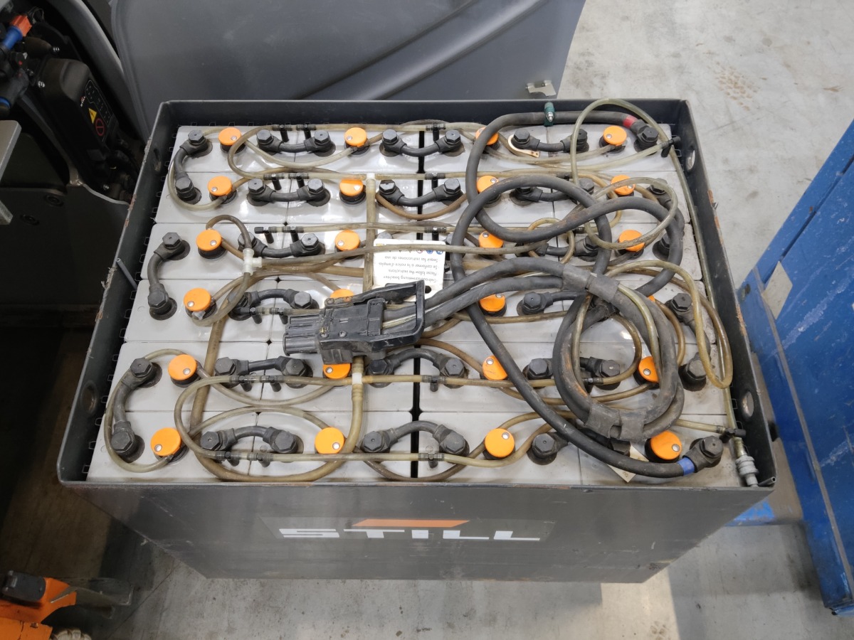 Still RX20-20P Elektryczny 4-kolowy www.blackforxx.com