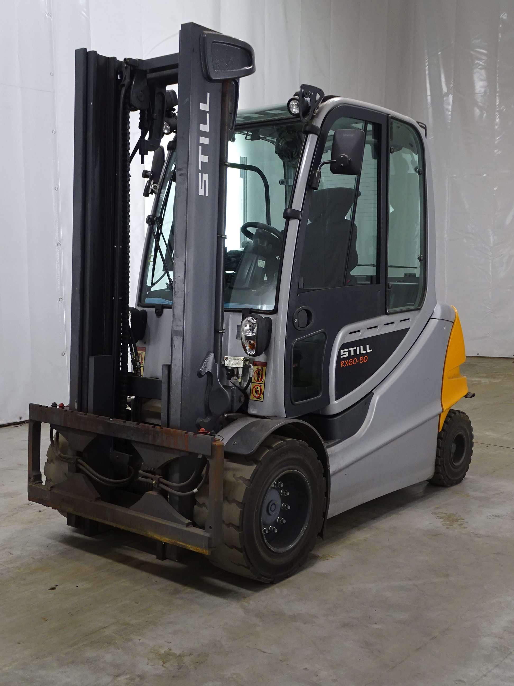 Still RX60-50 Elektryczny 4-kolowy www.blackforxx.com