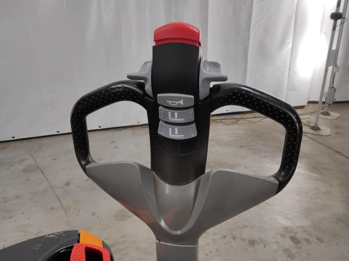 Still EXU16 Transpallet elettrico www.blackforxx.com