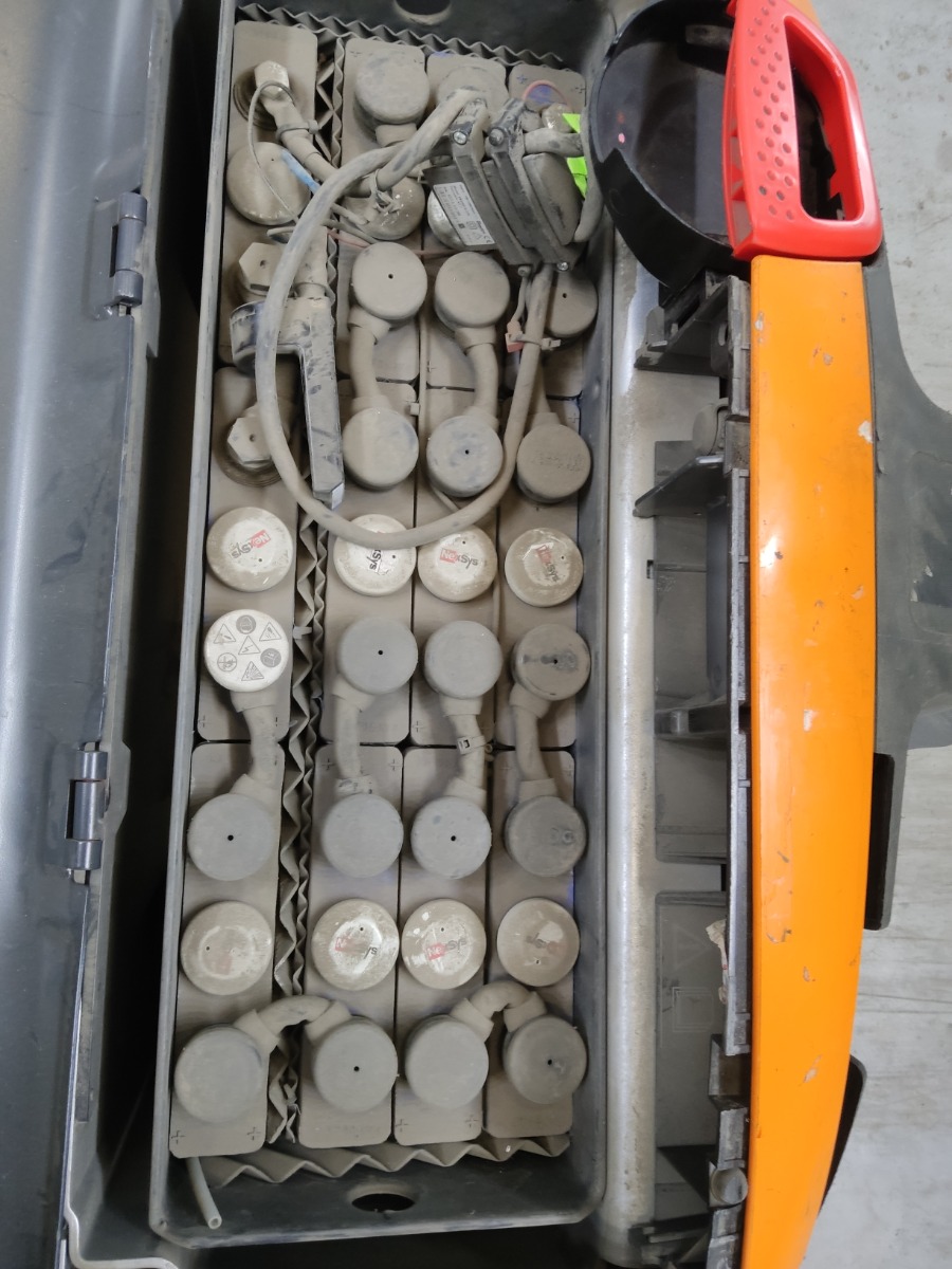 Still EXU16 Transpallet elettrico www.blackforxx.com