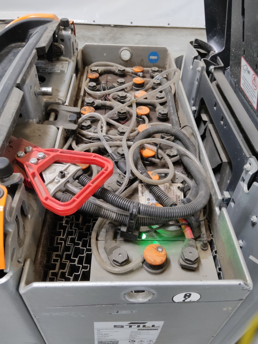 Still OPX-L20S/2400MM Niederhubkommissionierer www.blackforxx.com